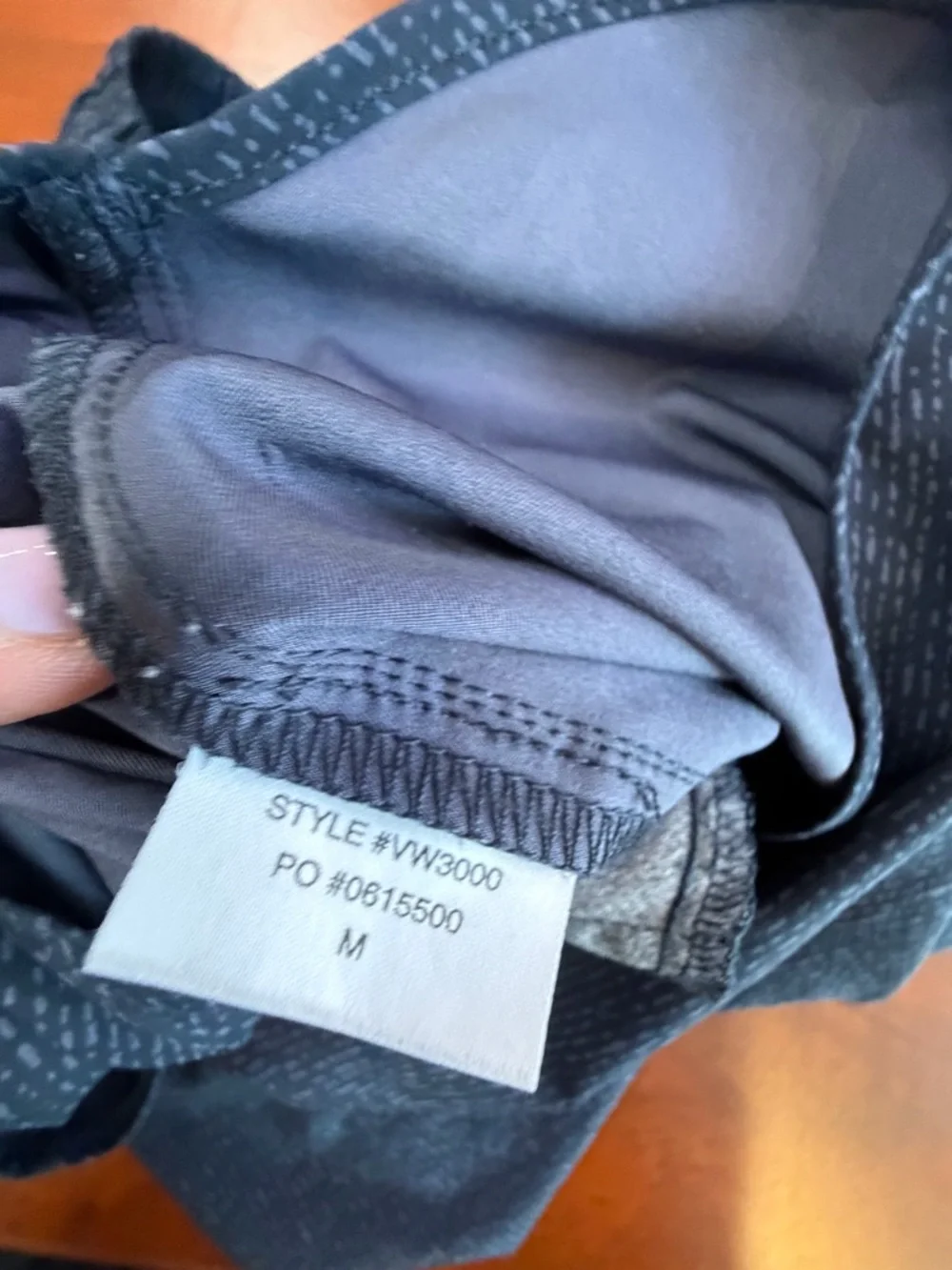 Vuori Med Clementine Short 2.0. Azure Dashed Lines - Picture 7 of 9